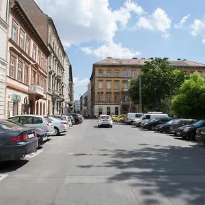 Carolyn Apartman In The Old City Appartamento Budapest
