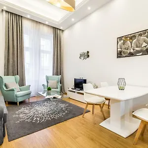 Hello Downtown - Movie Appartamento Budapest